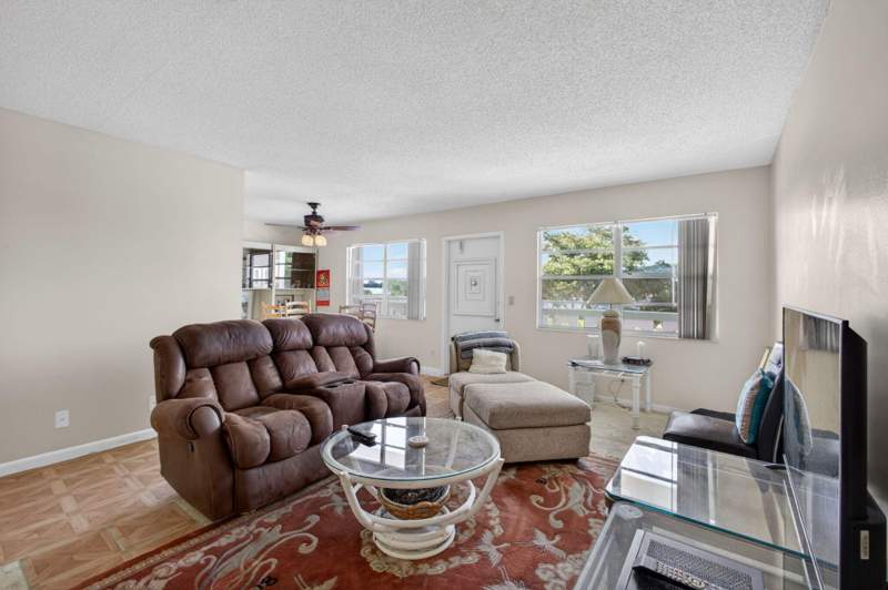 2 bedroom Condominium at 348 Wellington H, Wellington Condos, West Palm Beach — photo 2