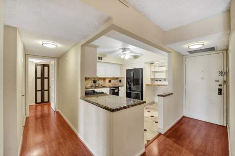2802 N 46th Avenue #B620, Hollywood FL - photo 11 of 83