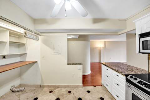 2802 N 46th Avenue #B620, Hollywood FL - photo 17 of 83