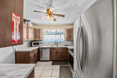 2073 SE Rainier Road, Port St. Lucie FL - photo 8 of 27