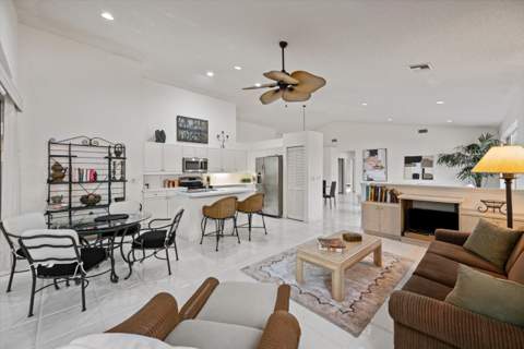 4362 Kensington Park Way, Lake Worth FL - photo 13 of 57