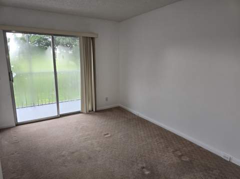 551 SW 135 Avenue #216b, Pembroke Pines FL - photo 12 of 33