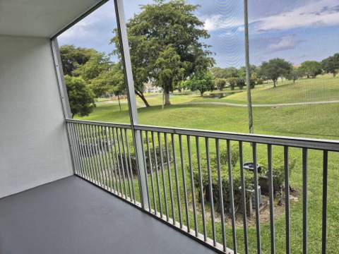 551 SW 135 Avenue #216b, Pembroke Pines FL - photo 14 of 33