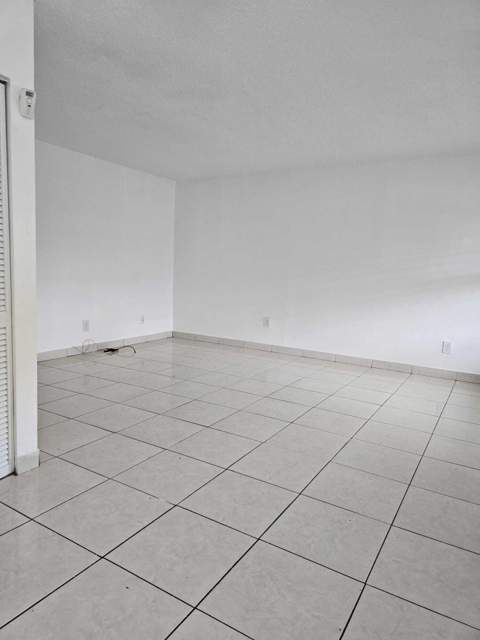 1201 SW 52nd Avenue #202-2, North Lauderdale FL - photo 22 of 33