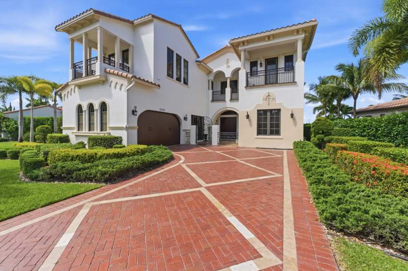 6 bedroom Single Family Residence at 8289 Emerald Avenue, Parkland Golf And Country Club, Parkland — photo 4