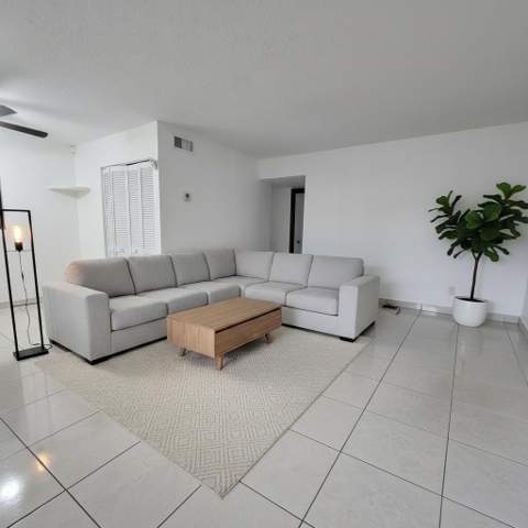 1201 SW 52nd Avenue #202-2, North Lauderdale FL - photo 21 of 33