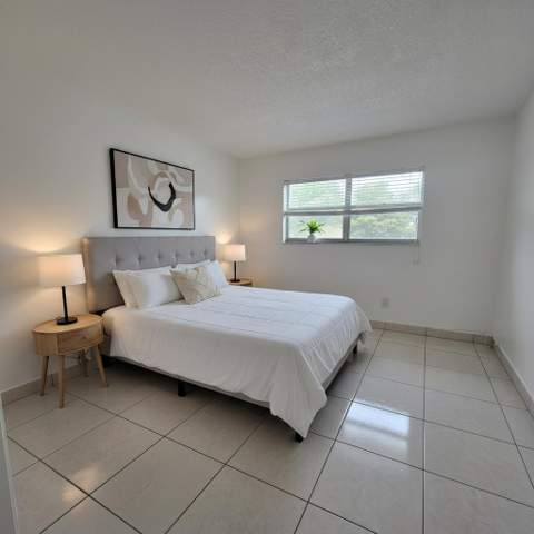 1201 SW 52nd Avenue #202-2, North Lauderdale FL - photo 9 of 33