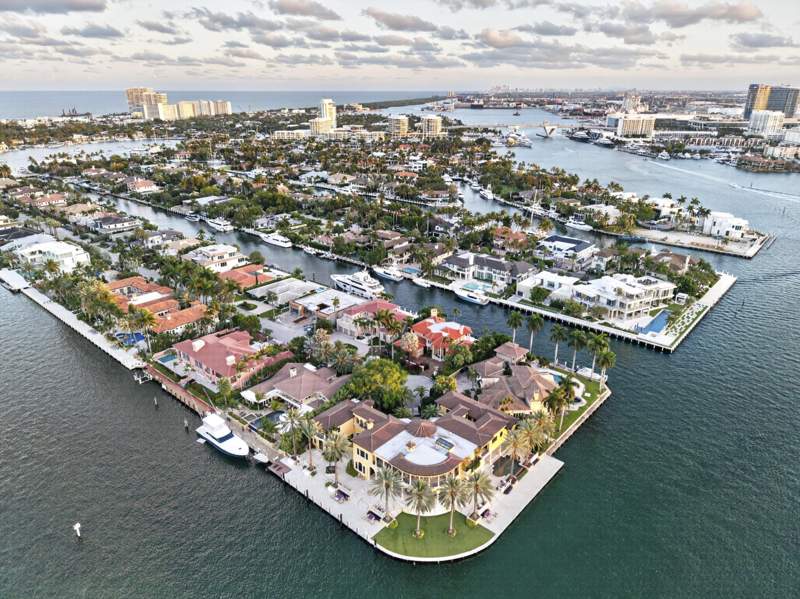 6 bedroom Single Family Residence at 1 Isla Bahia Drive, Harbor Beach , Fort Lauderdale — photo 3