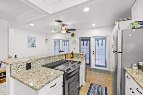 915 N K Street, Lake Worth Beach FL - photo 11 of 39
