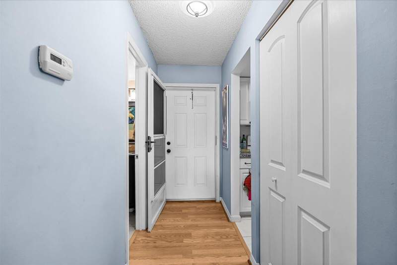 1 bedroom Condominium at 1943 SW Palm City Road #22-d, King Mountain Condo Monterey Yacht & Country Club, Stuart — photo 4