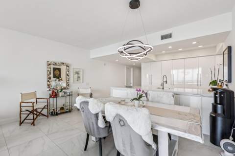 2640 Lake Shore Drive #2008, Riviera Beach FL - photo 9 of 59