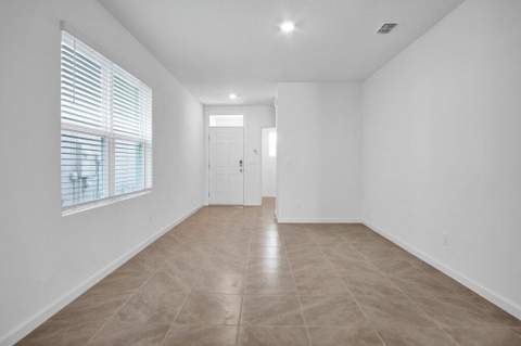 12341 SW Nettuno Way, Port St. Lucie FL - photo 7 of 47