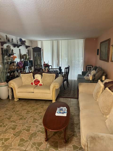 4850 NW 29th Court #132, Lauderdale Lakes FL - photo 7 of 16