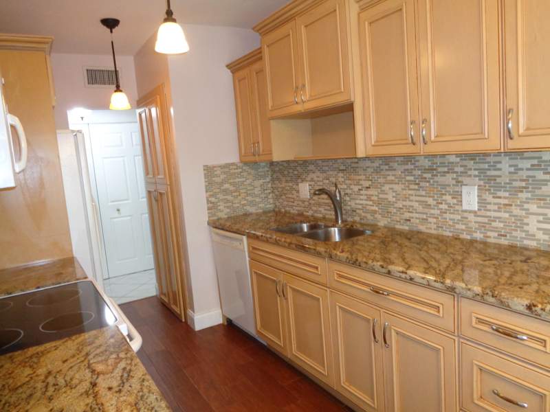 2 bedroom Condominium at 6328 W Longboat Ln Lane #201, Windsong At Boca Del Mar Condo, Boca Raton — photo 4