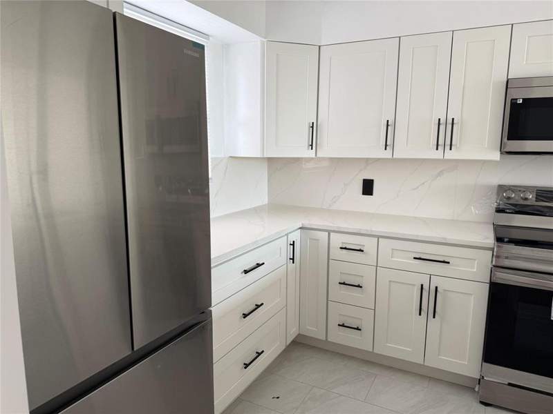 2 bedroom Condominium at 112 Royal Park Drive #4b, Royal Park Condo, Oakland Park — photo 3