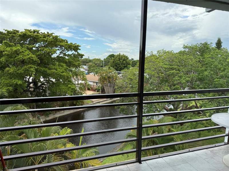 2 bedroom Condominium at 112 Royal Park Drive #4b, Royal Park Condo, Oakland Park — photo 4