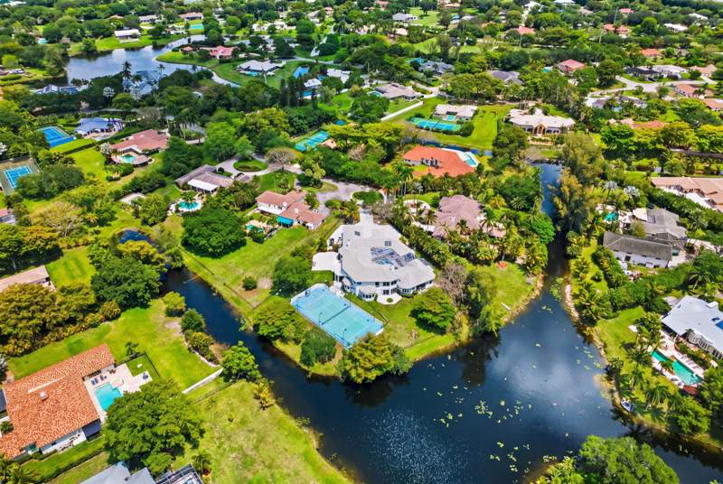9 bedroom Single Family Residence at 4010 NW 100th Avenue, Running Brook Hills, Coral Springs — photo 5