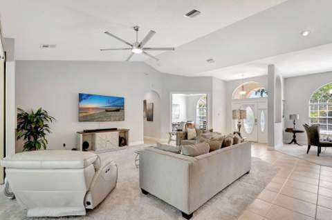 8055 Kiawah Trace, Port St. Lucie FL - photo 14 of 54