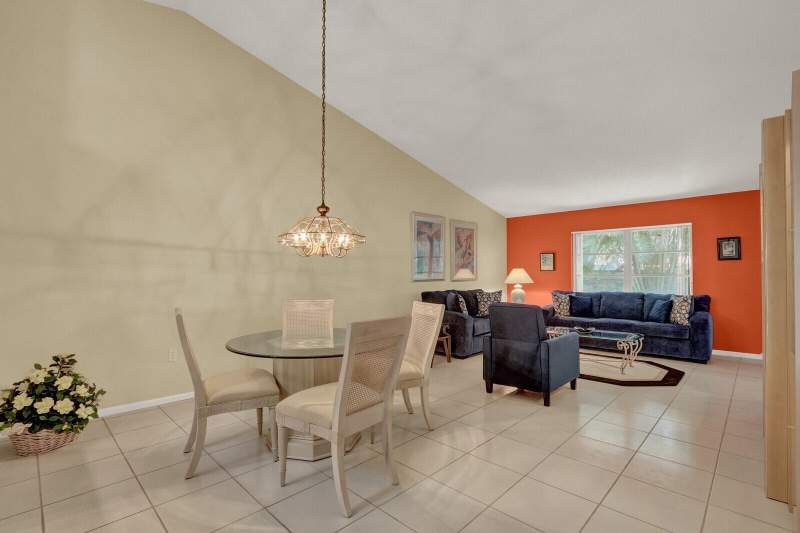 2 bedroom Villa at 9904 Summerbrook Terrace #B, Palm Isles I, II And III Condos, Boynton Beach — photo 5