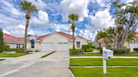 6120 Bear Creek Court, Lake Worth FL - photo 6 of 72