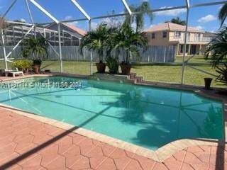 5 bedroom Single Family Residence at 3537 SW 175th Avenue, Silver Lakes Phase III Replat, Miramar — photo 2
