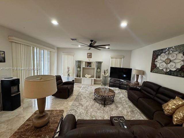5 bedroom Single Family Residence at 3537 SW 175th Avenue, Silver Lakes Phase III Replat, Miramar — photo 4