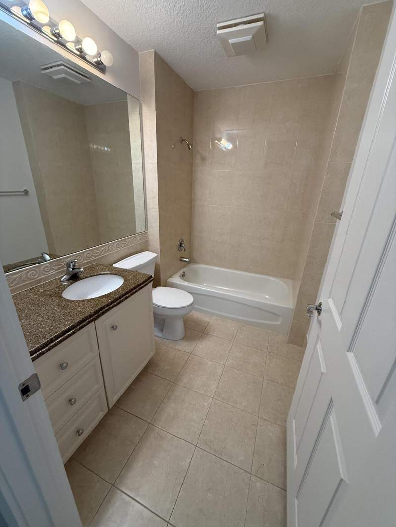 2 bedroom Condominium at 4 Harbour Isle Drive #Unit 204, Harbour Isle , Fort Pierce — photo 5