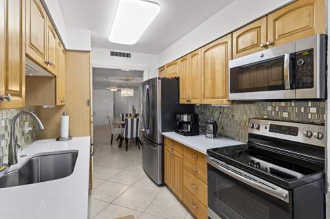 4200 N Ocean Drive #1-204, Riviera Beach FL - photo 23 of 34