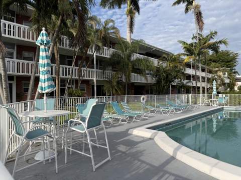 161 NE 10th Avenue #12b, Hallandale Beach FL - photo 9 of 41