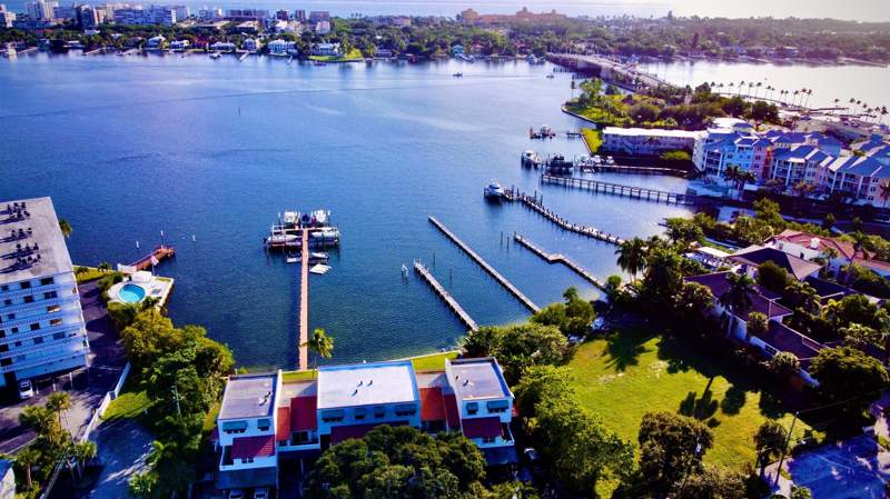 2 bedroom Condominium at 324 N Lake Drive, Coconut Cove Of Lantana Condo, Lantana — photo 3