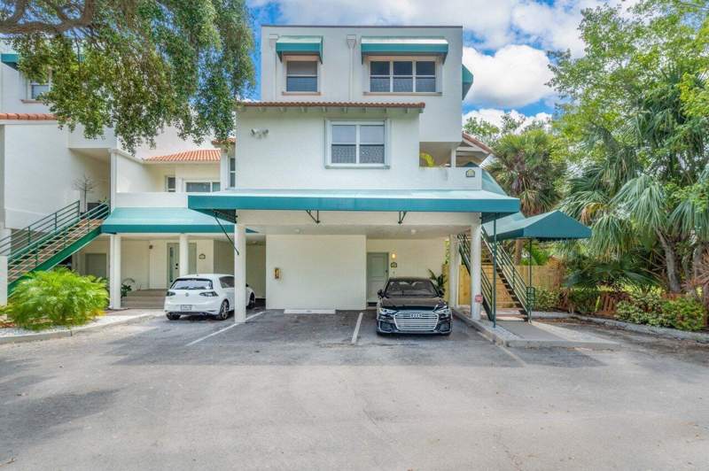 2 bedroom Condominium at 324 N Lake Drive, Coconut Cove Of Lantana Condo, Lantana — photo 5