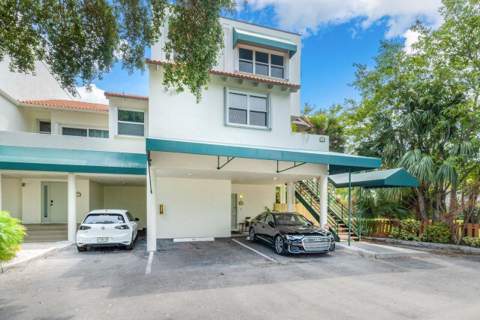 324 N Lake Drive, Lantana FL - photo 6 of 45