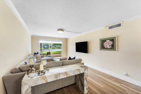 1019 Guildford B, Boca Raton FL - photo 11 of 38