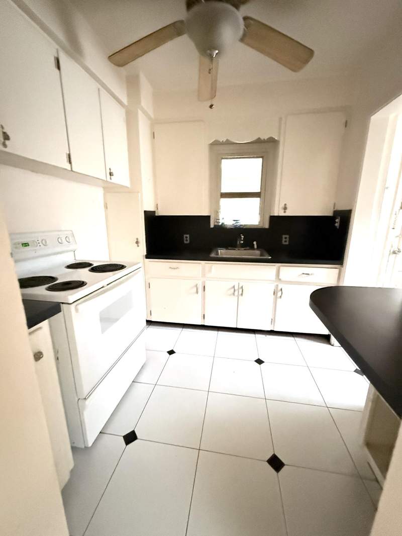 3 bedroom Single Family Residence at 1106 NE 18th Avenue, Lake Park, Fort Lauderdale — photo 3