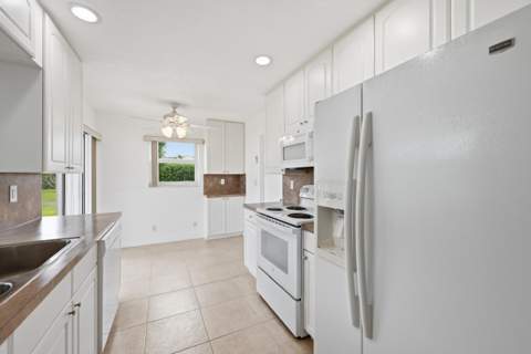 1316 SW 23rd Street, Boynton Beach FL - photo 11 of 29