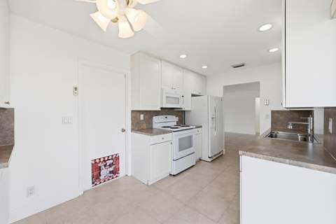 1316 SW 23rd Street, Boynton Beach FL - photo 12 of 29