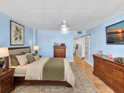 1147 Hillsboro Mile #201, Hillsboro Beach FL - photo 14 of 40