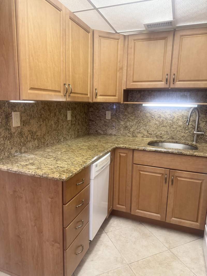 2 bedroom Condominium at 2381 Sunset Avenue #117, Lakeside Point , Lake Worth Beach — photo 5