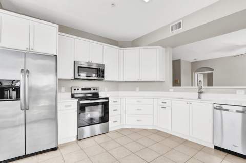 11037 Legacy Boulevard #302, Palm Beach Gardens FL - photo 8 of 28