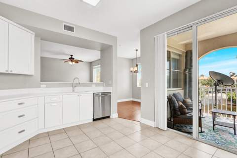 11037 Legacy Boulevard #302, Palm Beach Gardens FL - photo 9 of 28