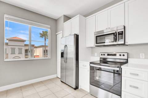 11037 Legacy Boulevard #302, Palm Beach Gardens FL - photo 10 of 28