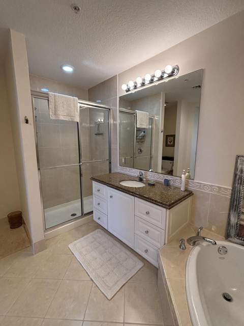 27 Harbour Isle Drive #305, Fort Pierce FL - photo 18 of 26