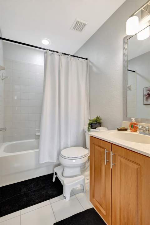 2037 Nassau Drive #2037, Riviera Beach FL - photo 23 of 44