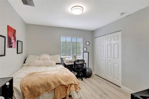 2037 Nassau Drive #2037, Riviera Beach FL - photo 24 of 44