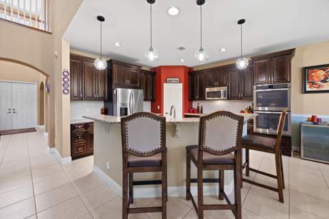 112 Ibisca Terrace, Royal Palm Beach FL - photo 8 of 39