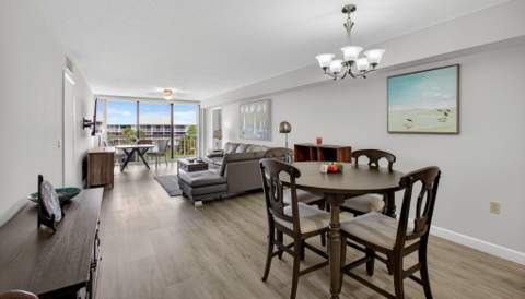 2441 Village Boulevard #403, West Palm Beach FL - photo 10 of 33