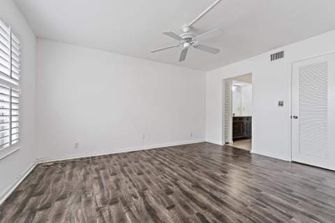 5570 Tamberlane Circle #131, Palm Beach Gardens FL - photo 14 of 33