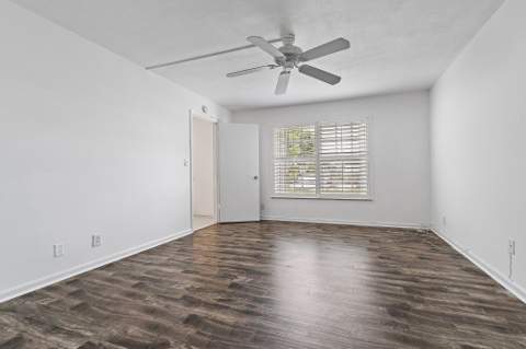 5570 Tamberlane Circle #131, Palm Beach Gardens FL - photo 16 of 33