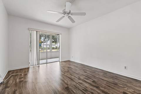 5570 Tamberlane Circle #131, Palm Beach Gardens FL - photo 21 of 33