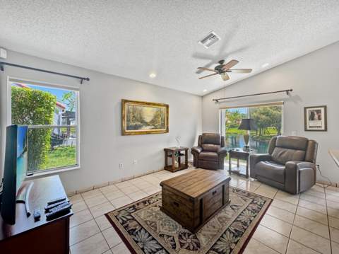 180 NW 47th Avenue, Deerfield Beach FL - photo 6 of 39